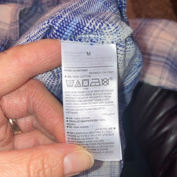 Old Navy Blue and White Plaid Button Down Shirt - Picture 7 of 11